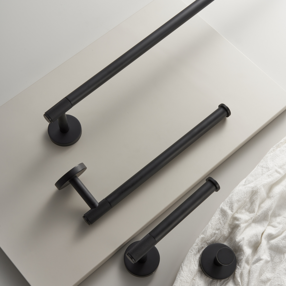 Accessoires de salle de bain laiton massif moleté