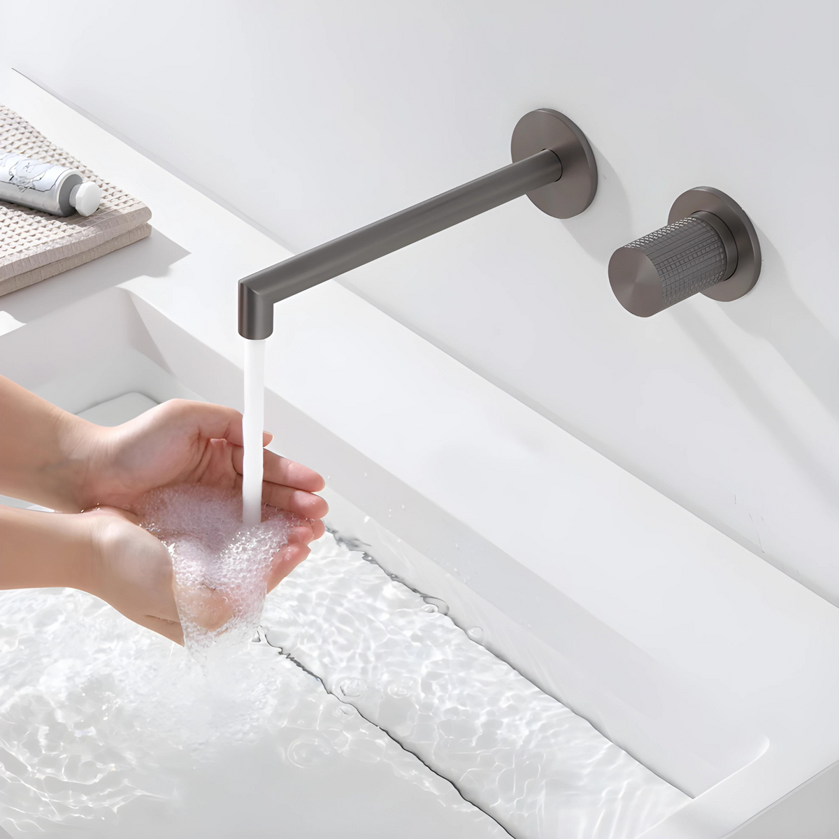 Mica Robinet de Lavabo Mural Moleté, 5 Finitions