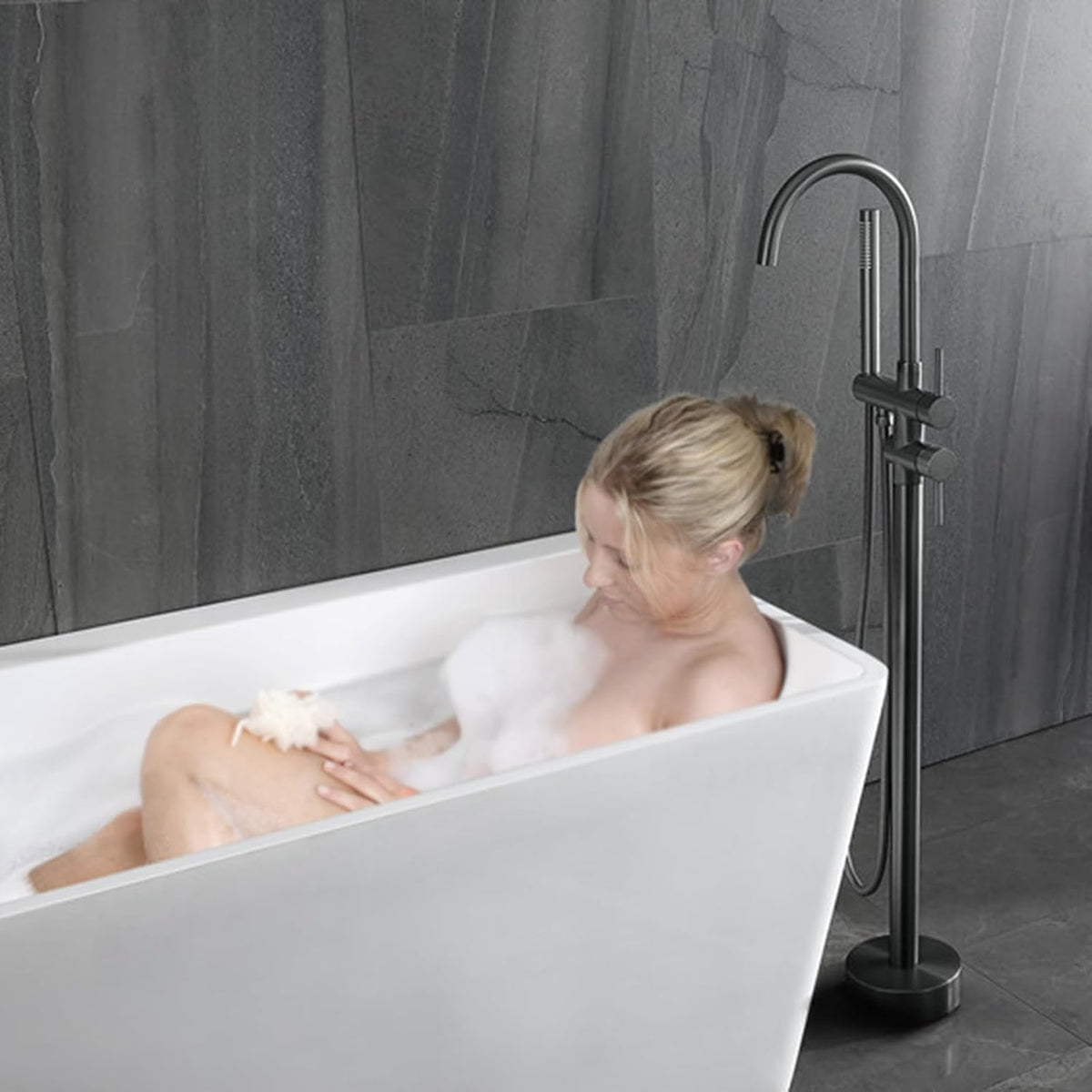 GORGO - Robinet de Baignoire sur Pied, Pièce Signature