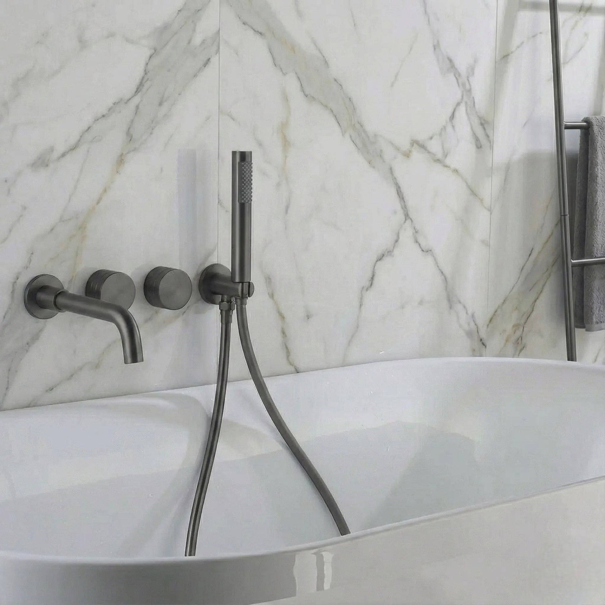 Mitigeur de baignoire encastré avec douchette anthracite