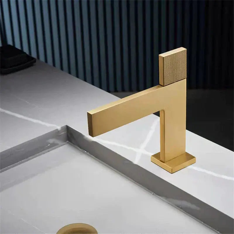 Mitigeur de lavabo sur plan 2 finitions