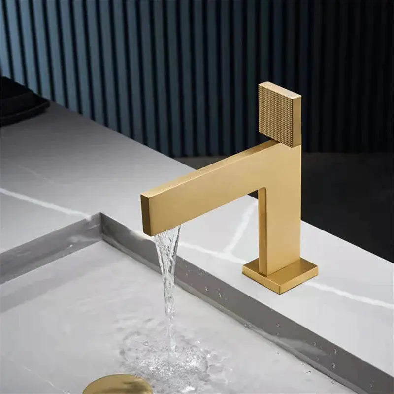 Mitigeur de lavabo sur plan 2 finitions