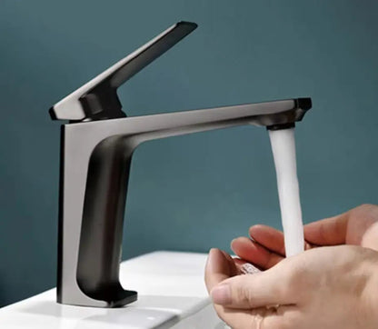 Mitigeur de lavabo sur plan 3 finitions