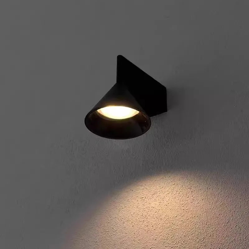 VERTICE - Applique Murale Conique, Design Minimaliste Italien