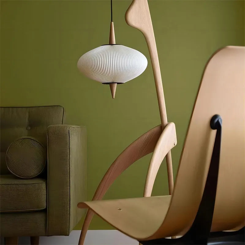 Lampadaire en bois abat-jour suspendu LUCERNA