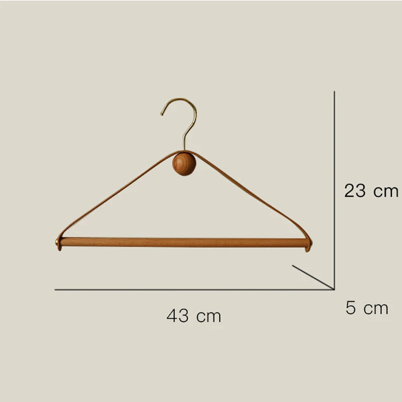 Cintre cuir et bois style minimaliste japonais - Aéraly