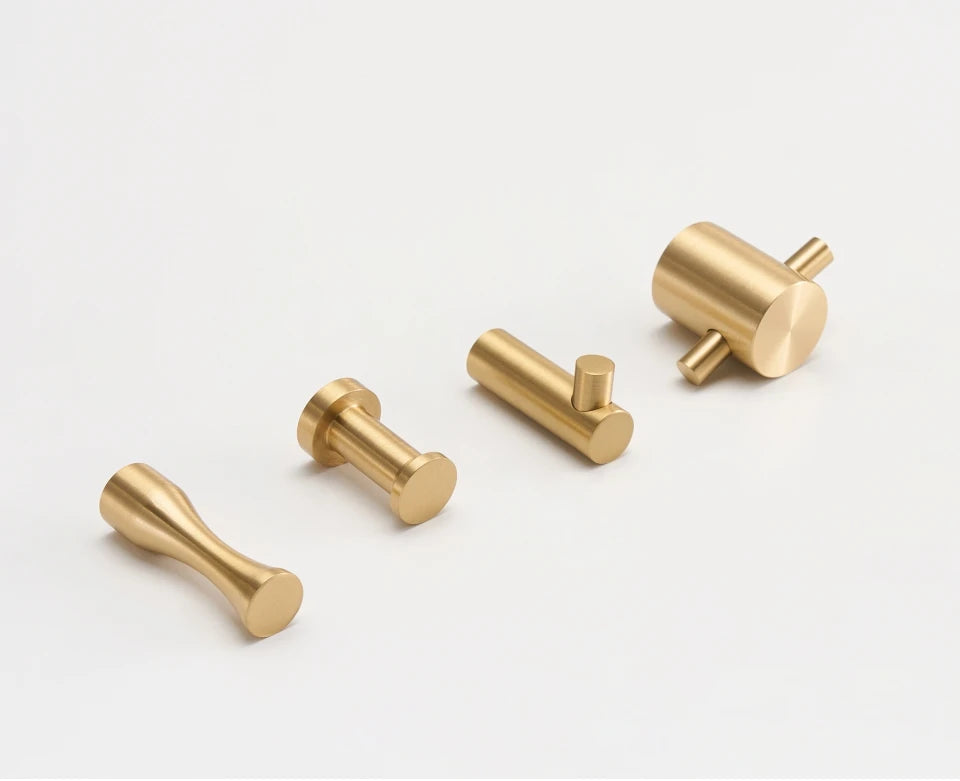 Wandhaken aus gebürstetem Messing - 4 originelle Designs