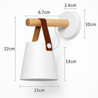 Applique murale LED abat-jour suspendu en bois PENSILE