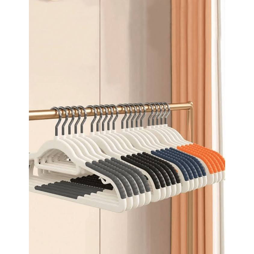 Cintre plastique antidérapant  – lot de 10 pièces - Aeraly