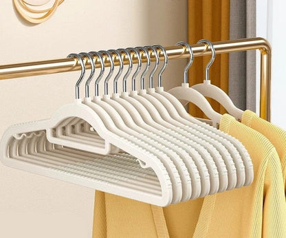 Cintre plastique antidérapant  – lot de 10 pièces Blanc