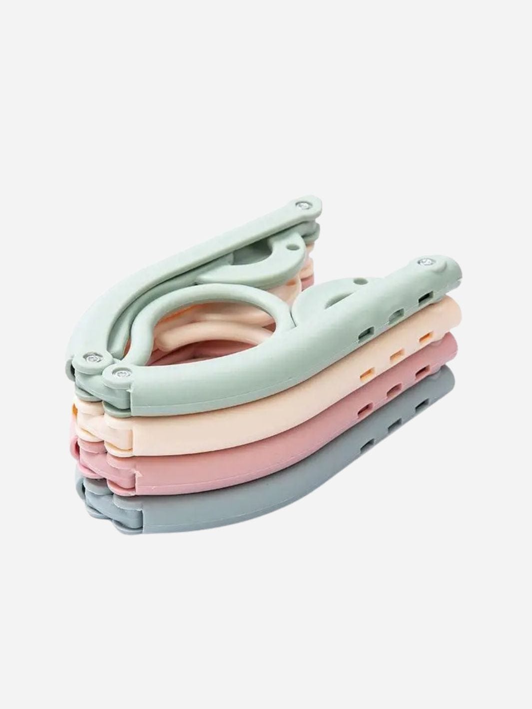 Cintre pliant multifonction : gain de place et praticité