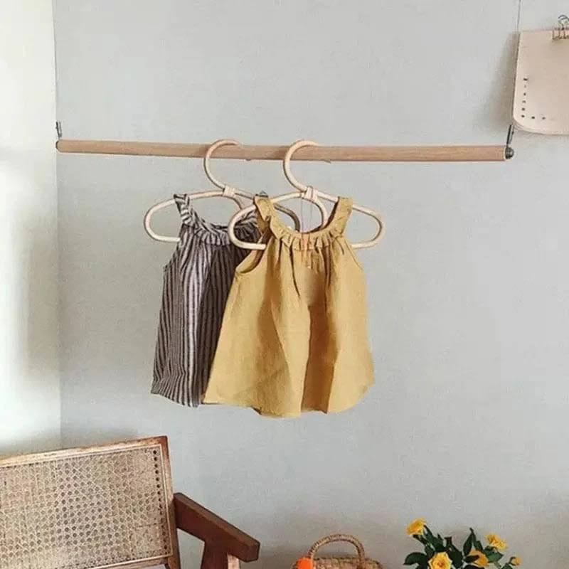 Cintre Rotin Bébé – Élégant & Fait Main - Aeraly
