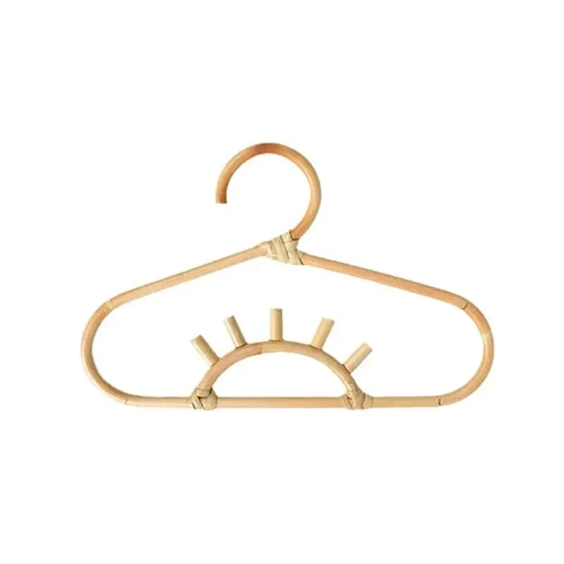 Cintre Rotin Bébé – Élégant & Fait Main Style 3