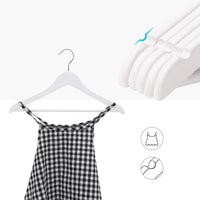 Cintres enfant bois pratiques : Lot de 20 cintres avec barre pantalon - Aeraly