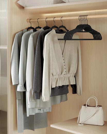 Lot de 50 cintres velours - antiglisse & gain de place