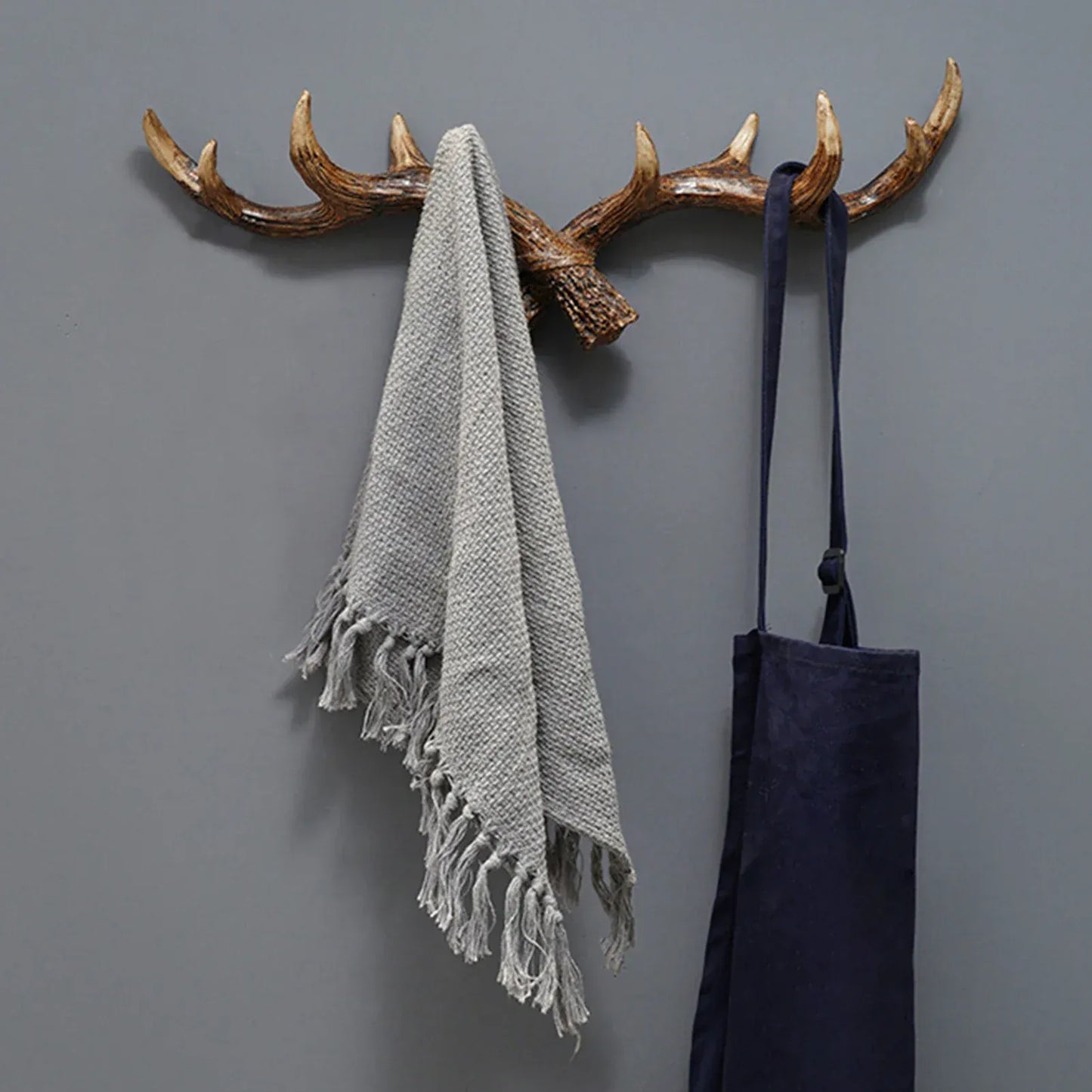 Crochet mural forme cerf bois vintage - Pour un rangement stylé