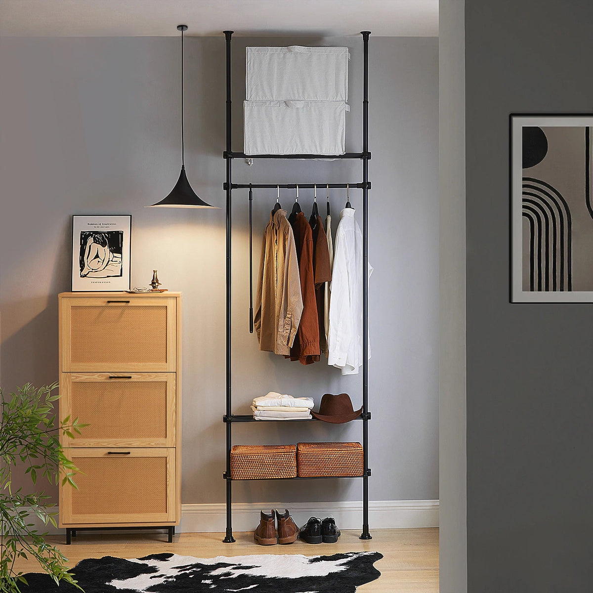 Garde-robe télescopique : rangement efficace et ordonné - Aéraly