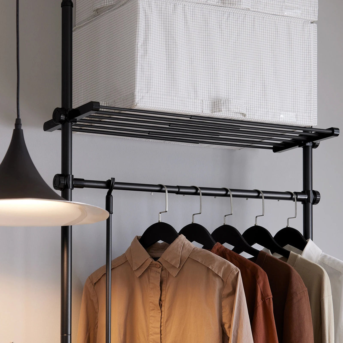 Garde-robe télescopique : rangement efficace et ordonné - Aéraly