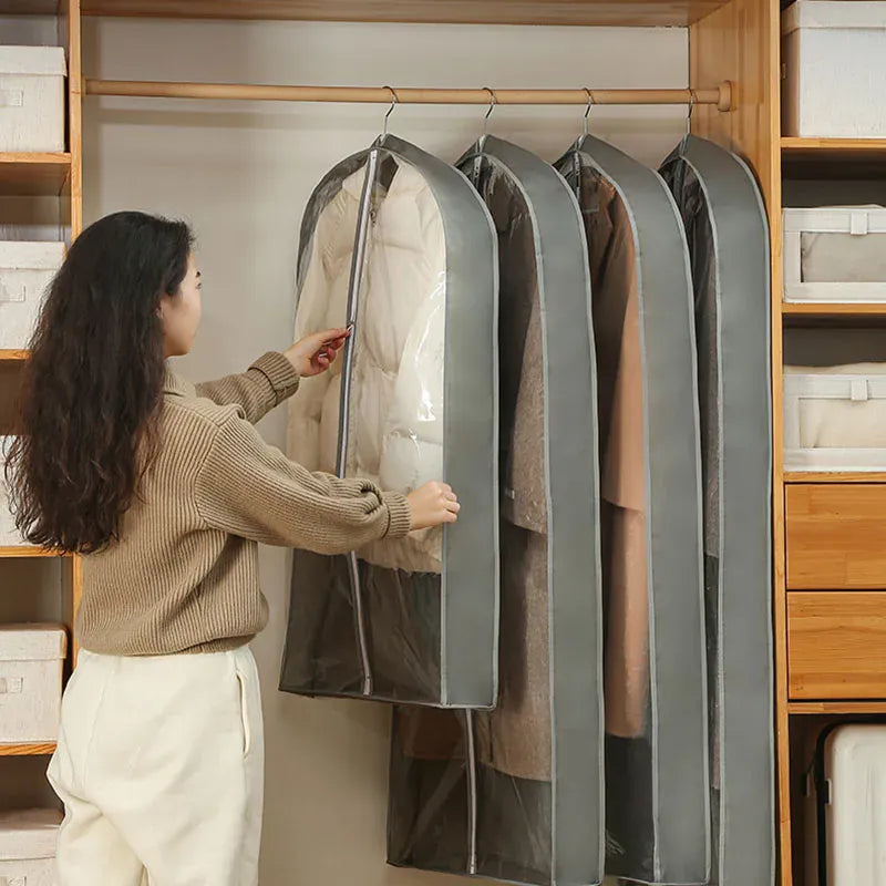 Housse protection vêtements épais placard