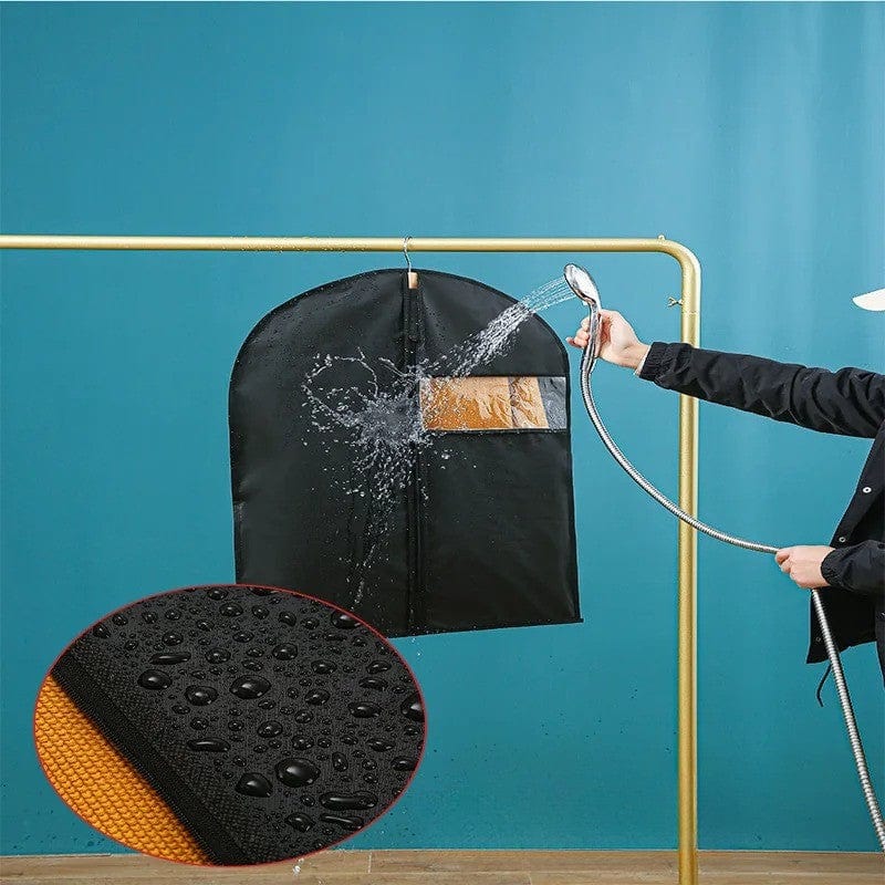 Housse pour costume – Protection imperméable et anti-poussière (prix a refaire)
