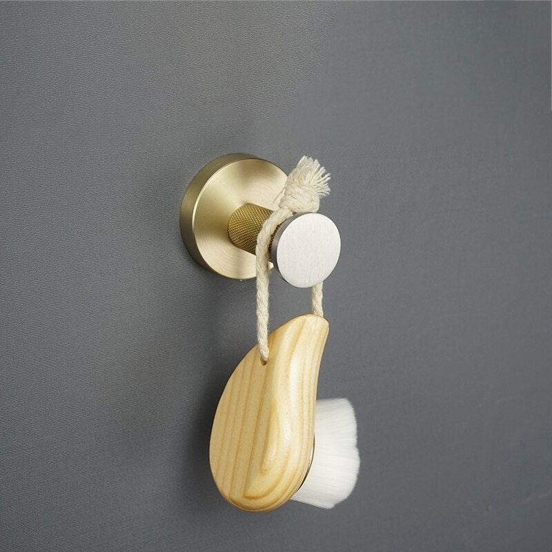 Accessoires de salle de bain nickel brossé et or satiné