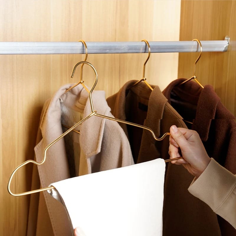Lot de 10 Cintres Métal Premium Minimaliste & Élégant - Aeraly