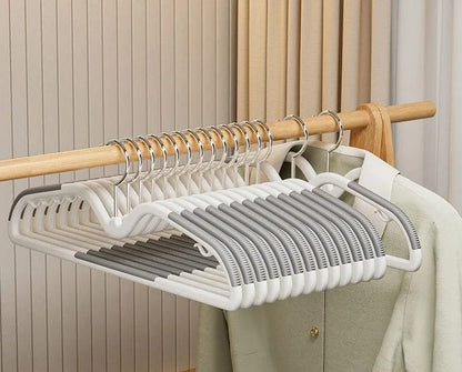 Lot de cintres plastiques antidérapants pivotants – 10 pièces Gris