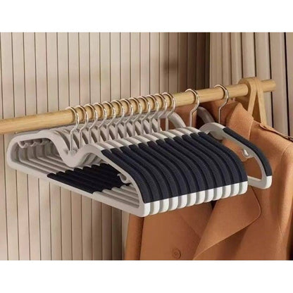 Lot de cintres plastiques antidérapants pivotants – 10 pièces - Aeraly