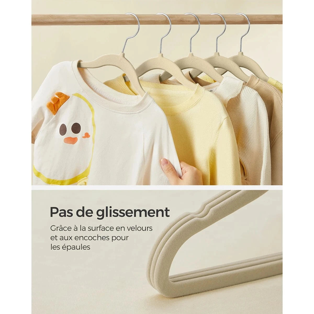 Cintres Enfants, Lot de 50, en Velours, avec Crochets Argentés Pivotants à 360°, Cintres pour Vêtements, Gain de Place,Beige
