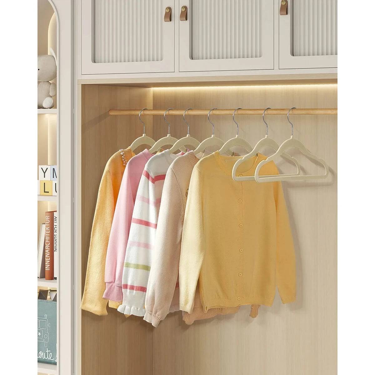 Cintres Enfants en Velours - Gagnez de la Place Facilement - Lot de 50 - Aeraly