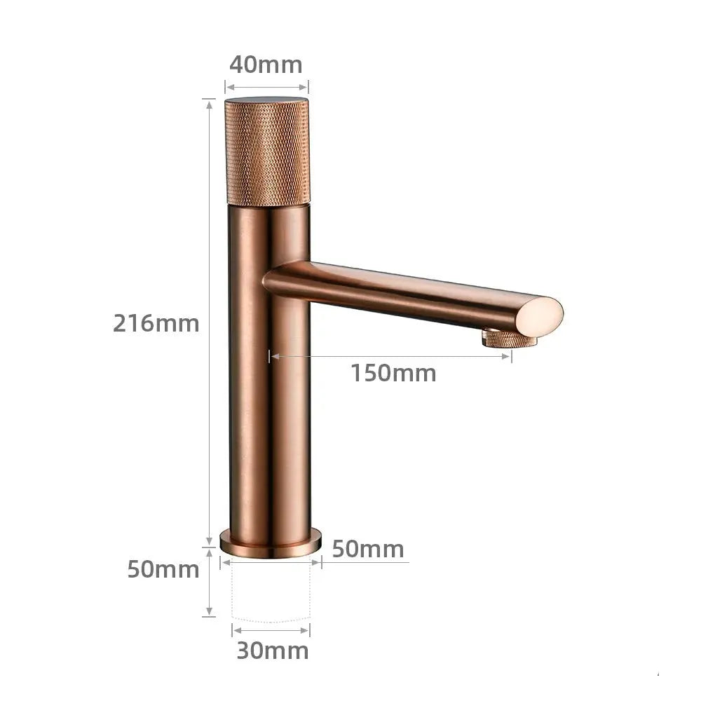 Mitigeur de lavabo sur plan or rose