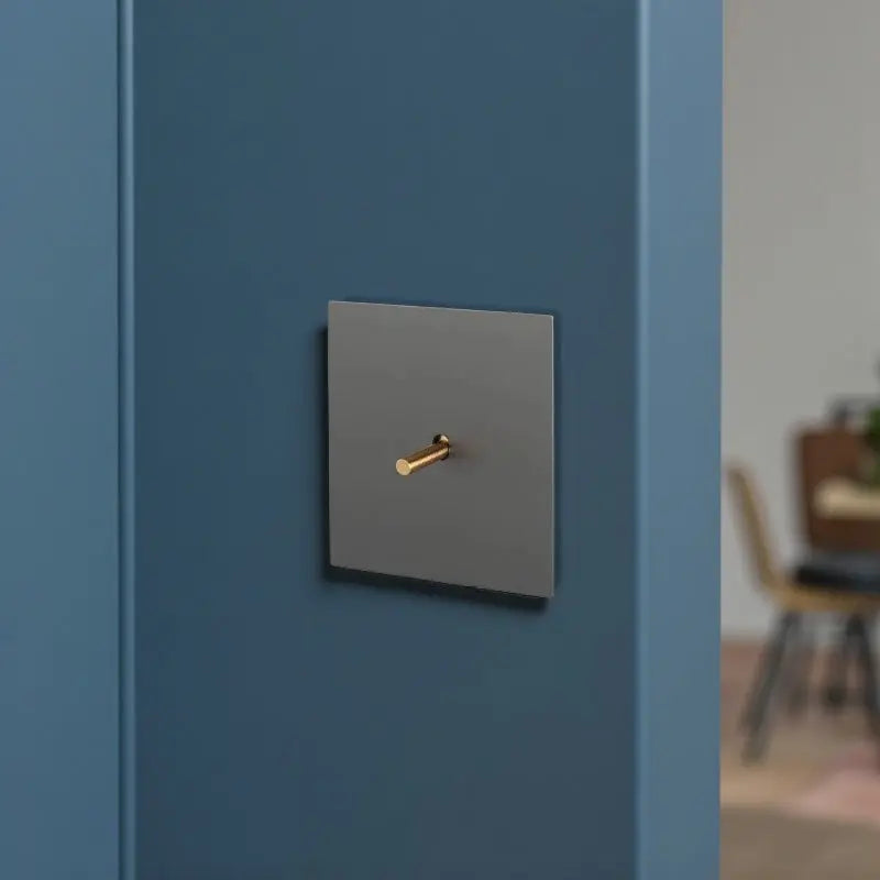 interrupteur va-et-vient simple avec levier doré