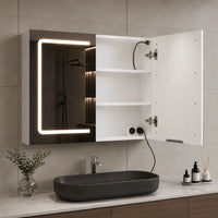LUMBRA – LED-Spiegelschrank 70 cm, integrierte Steckdose, verstellbare Einlegeböden, Weiß