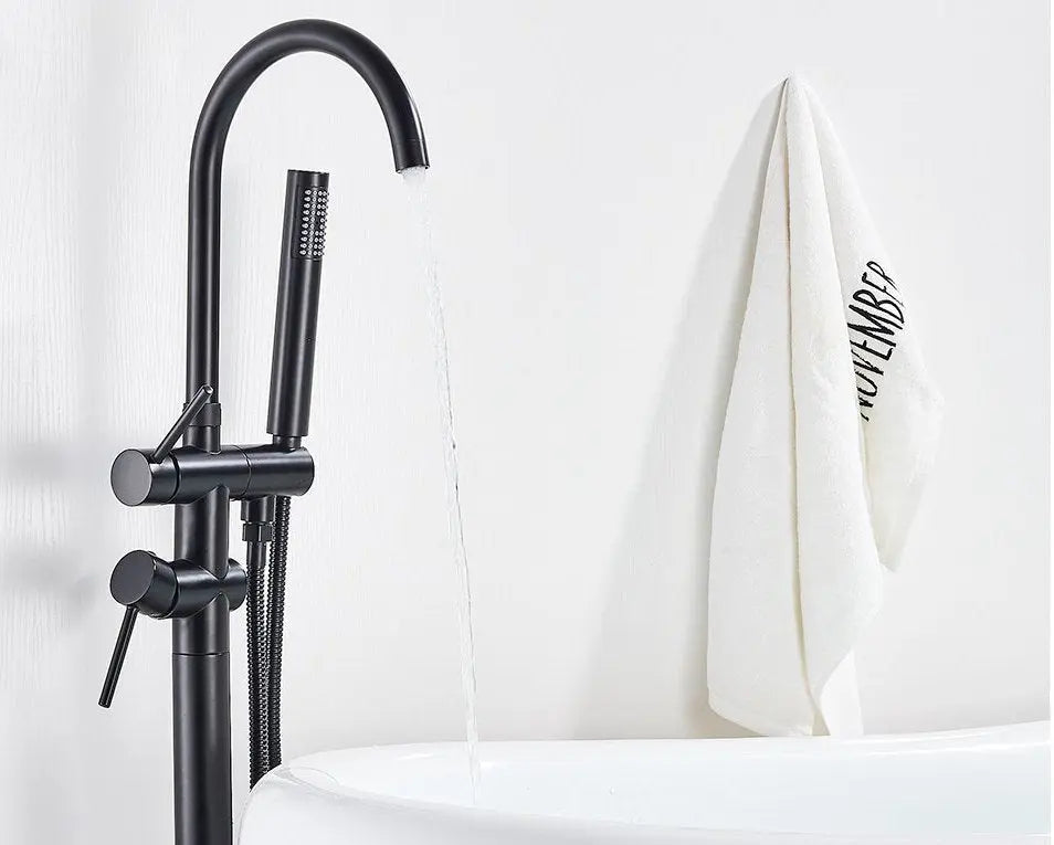 Mitigeur de baignoire sur pied noir mat