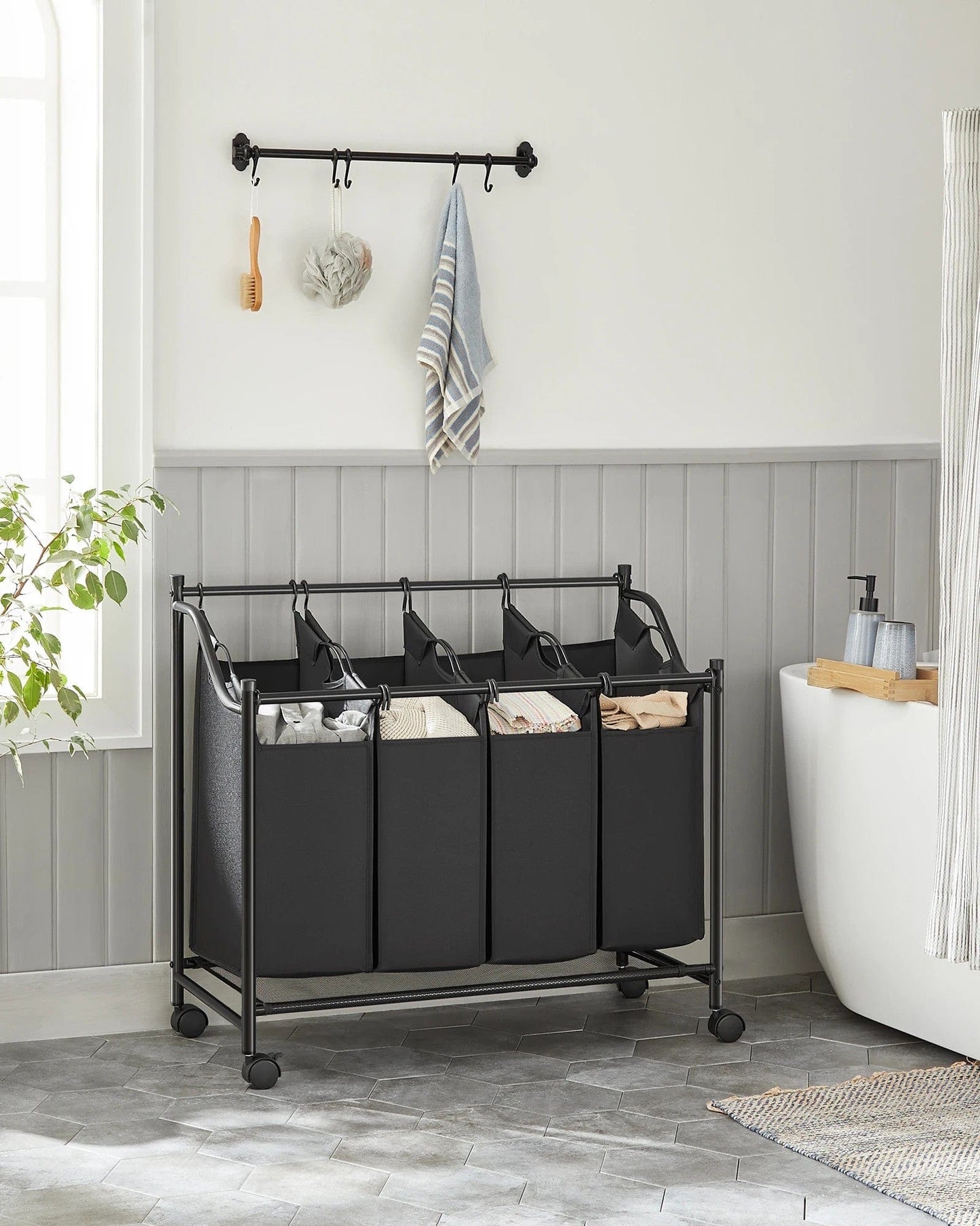 panier à linge noir