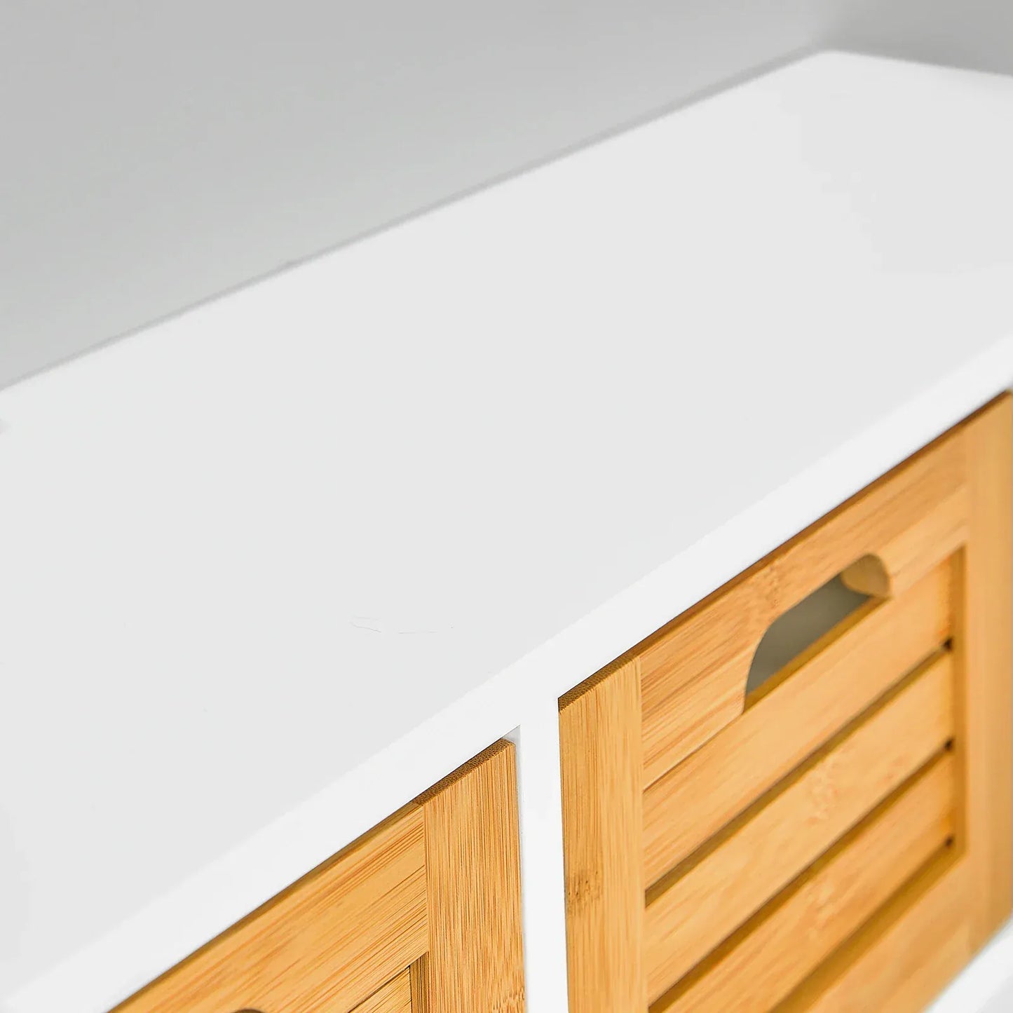 Placard mural couloir crochets paniers - Pratique et ingénieux pour optimiser l'espace de rangement