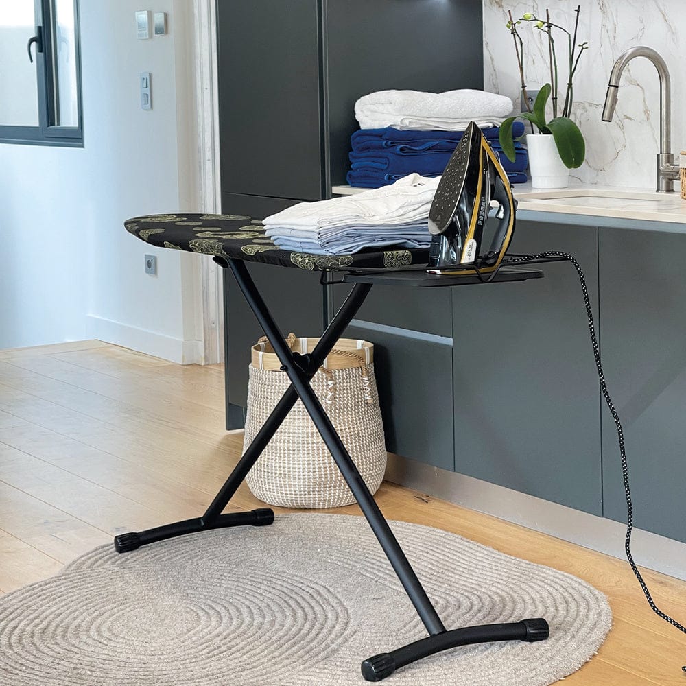 Planche à repasser pliable grande surface Noir