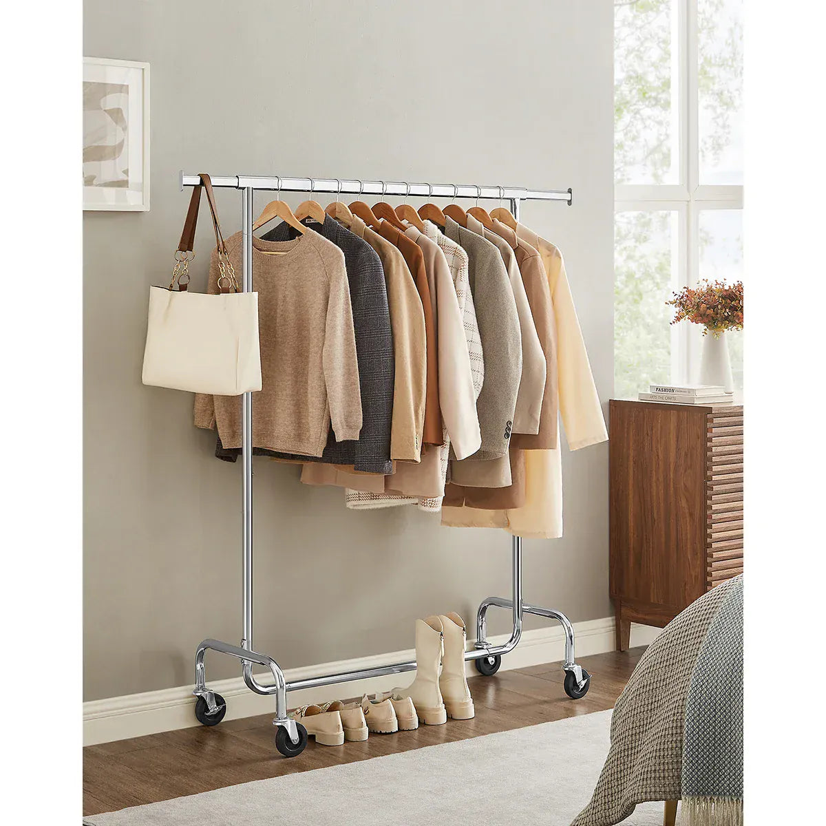 Portant vêtement roulette - Maximisez votre espace de rangement avec praticité Argent