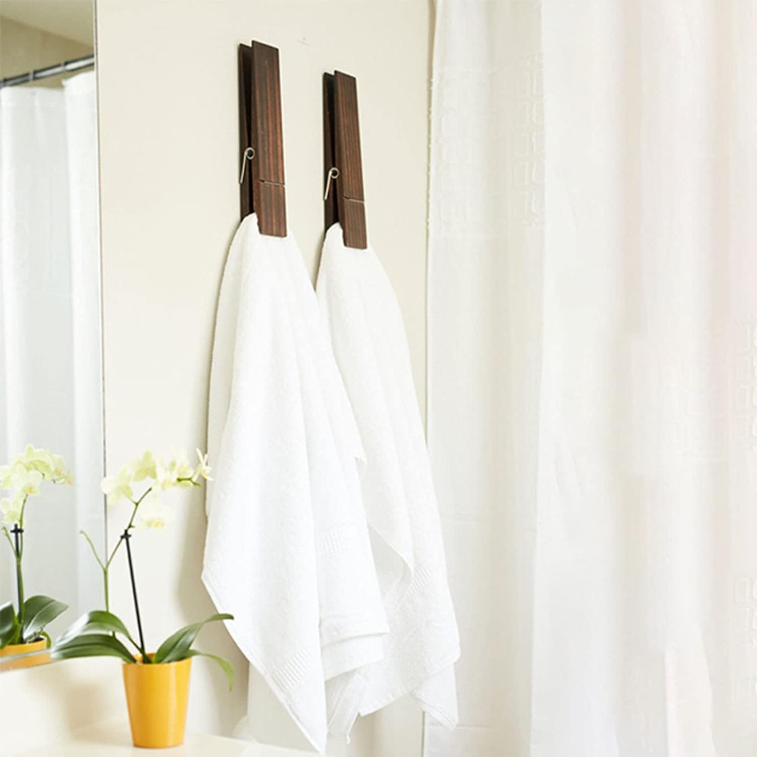 Porte-serviettes mural pinces linge bois - Organisation facile du linge de salle de bain