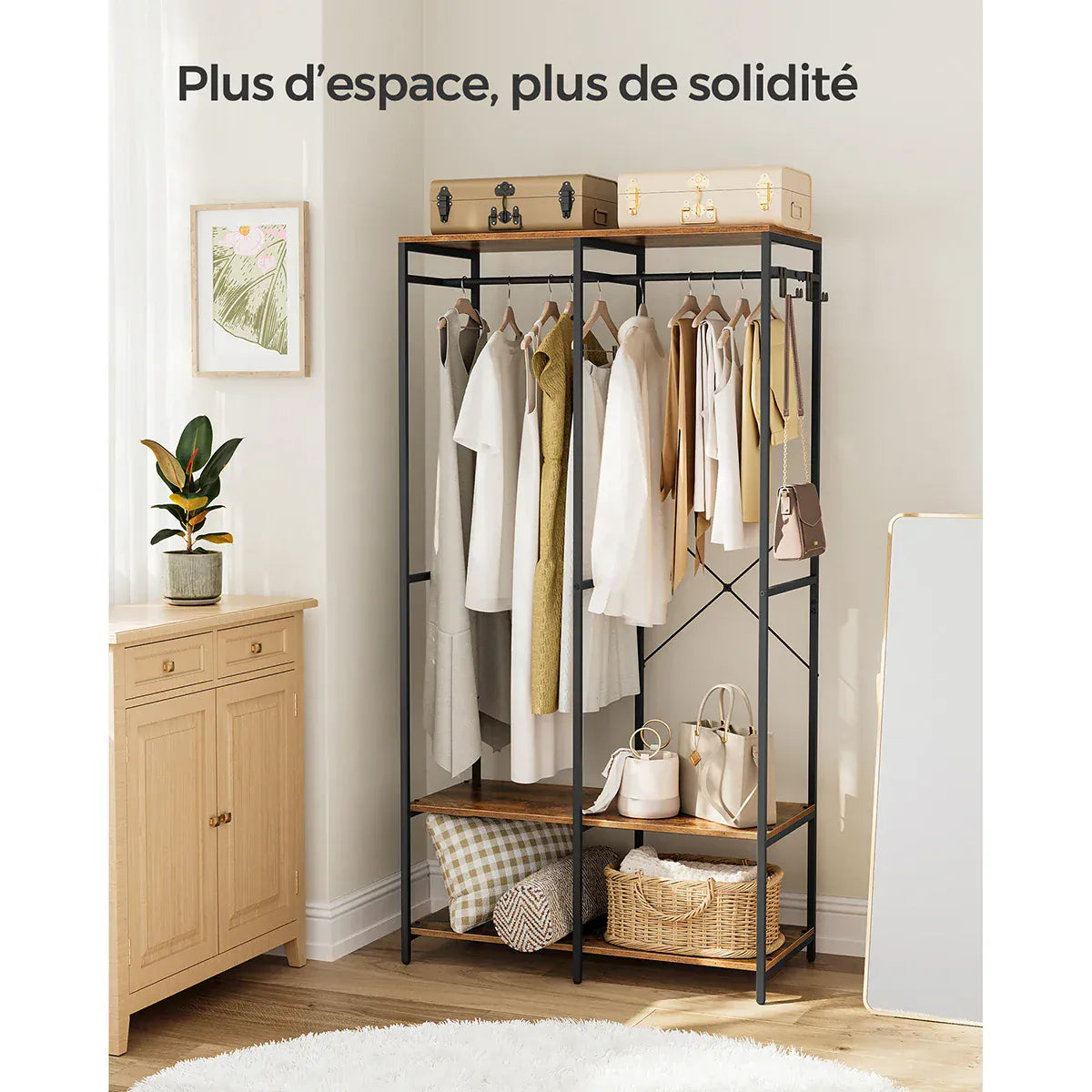 Porte vêtements chambre - Optimisez l'organisation de votre espace de rangement
