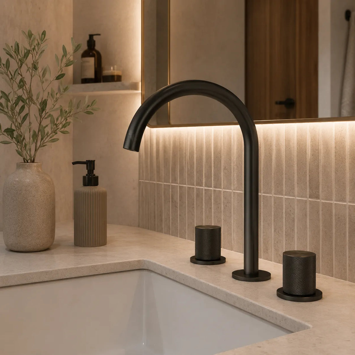 PINO - Robinet Mélangeur de Lavabo Sur Plan
